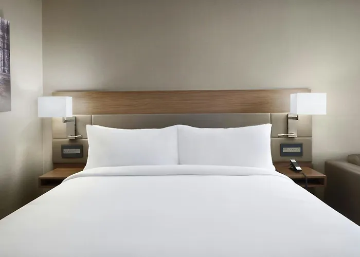 Ac Hotel By Marriott St. Louis Clayton